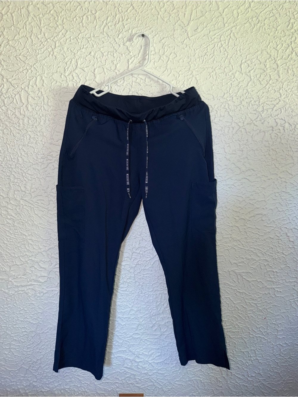 MedCouture Insight Navy Blue Jogger Cargo Scrub Pants Drawstring Size Medium P